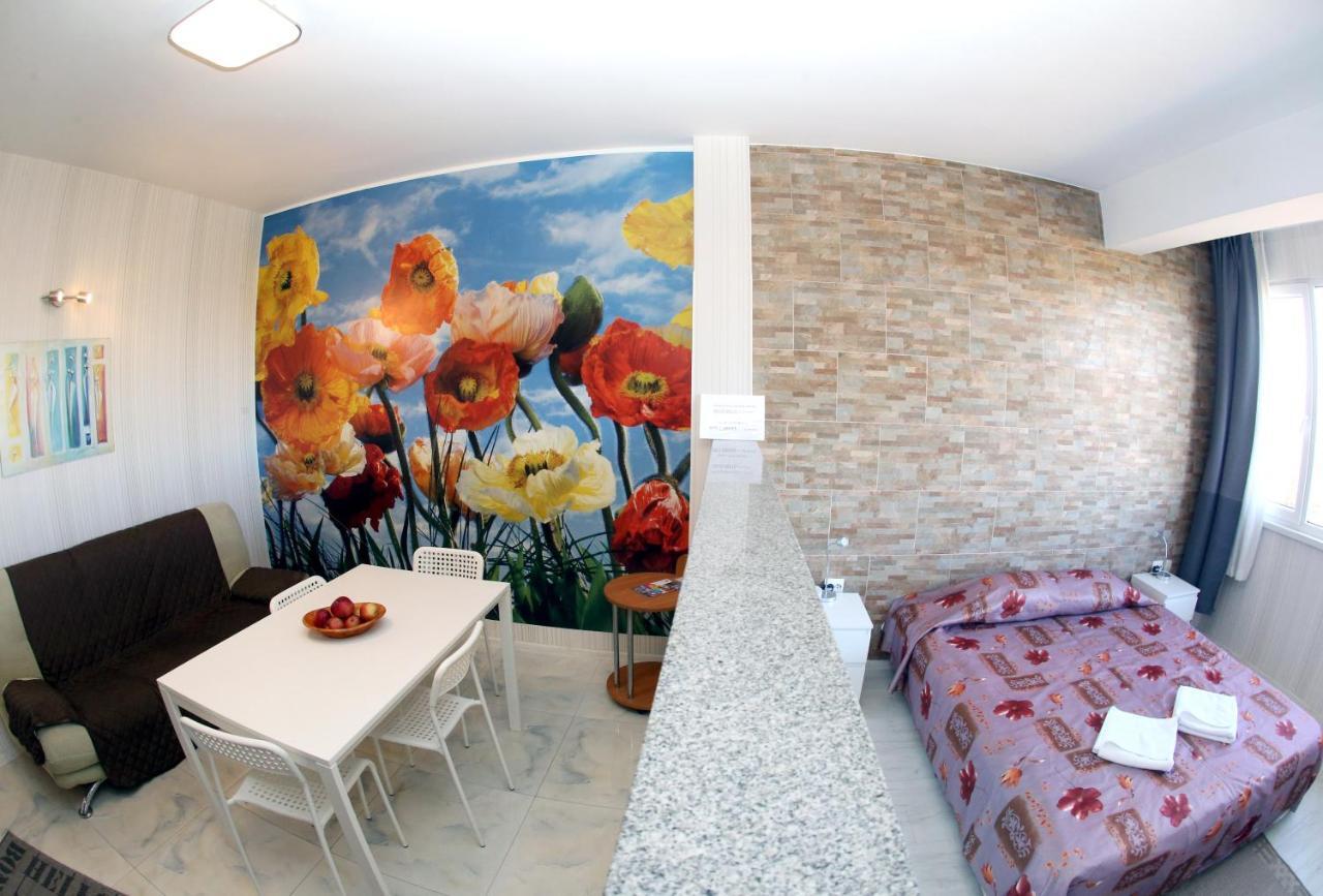 Colored House Apartments โซเฟีย ภายนอก รูปภาพ